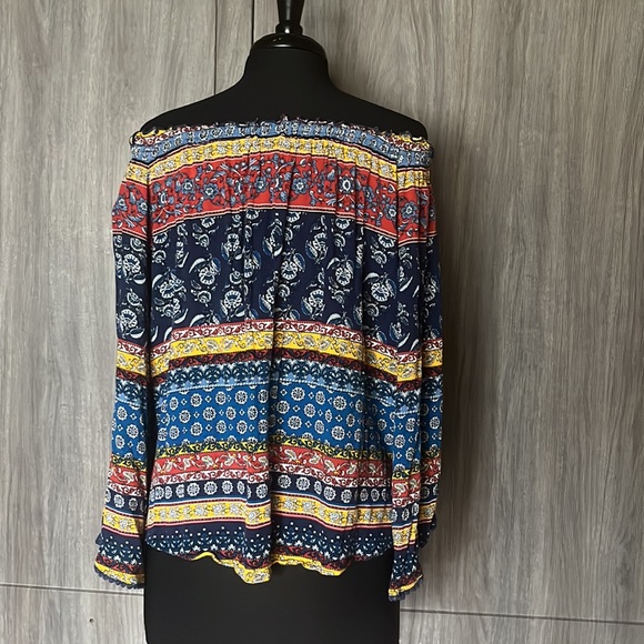 New Directions top - Picture 6 of 15